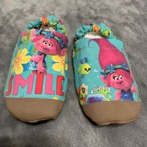 Trolls moccasins